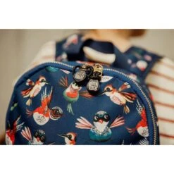 Pick & Pack Birds Backpack S Navy -Mode Tassen Winkel image 10431