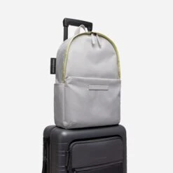 Horizn Studios Shibuya Daypack M Light Quartz Grey / Glossy Lemon -Mode Tassen Winkel image 10490