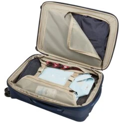 Thule Crossover 2 Expandable Carry-on Spinner Dress Blue 19 Thule Crossover 2 Expandable Carry-on Spinner Dress Blue -Mode Tassen Winkel image 1443