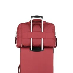 Travelite Skaii Weekender/Backpack Red 11 Travelite Skaii Weekender/Backpack Red -Mode Tassen Winkel image 4431