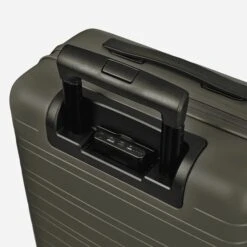 Horizn Studios M5 Smart Cabin Trolley Dark Olive 13 Horizn Studios M5 Smart Cabin Trolley Dark Olive -Mode Tassen Winkel image 585