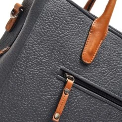 Berba Chamonix Laptopbag 15,6" Navy 9 Berba Chamonix Laptopbag 15,6" Navy -Mode Tassen Winkel image 5882