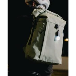 Sandqvist Konrad Backpack Dew Green -Mode Tassen Winkel image 7230