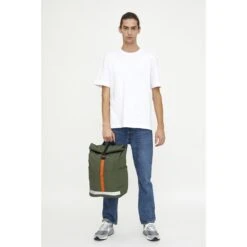 Lefrik Lars Roll Backpack Vandra Dark Sage Ripstop 9 Lefrik Lars Roll Backpack Vandra Dark Sage Ripstop -Mode Tassen Winkel image 7385