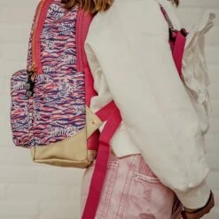 Pick & Pack Tiger Skin Backpack M Rosa -Mode Tassen Winkel image 7910