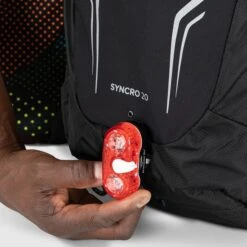 Osprey Syncro 20 Black 23 Osprey Syncro 20 Black -Mode Tassen Winkel image 9535