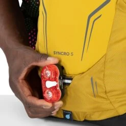 Osprey Syncro 5 Primavera Yellow -Mode Tassen Winkel image 9565