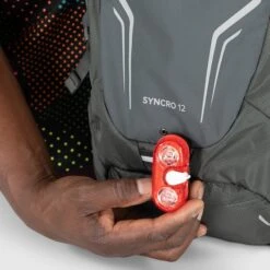 Osprey Syncro 12 Coal Grey 25 Osprey Syncro 12 Coal Grey -Mode Tassen Winkel image 9598